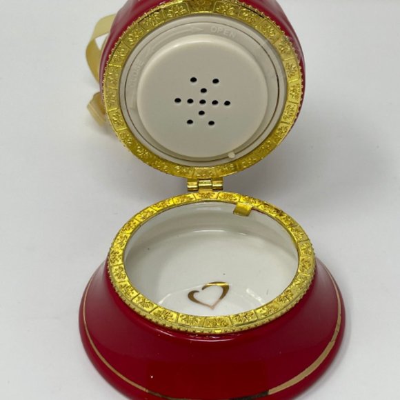 Vintage Y2K Red Bell Musical Ornament Delicate Trinket Box, Desk Decor - Picture 9 of 9